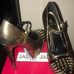 Gold Spiked stilettos